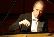 Il grande pianista Giovanni Bellucci sabato a Festival Camogli in Musica