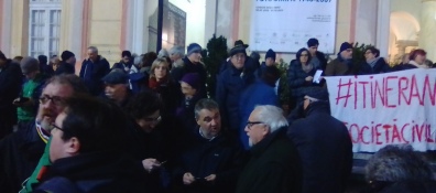 In 2000 ieri al presidio in Piazza De Ferrari anche la sindaco Ghio contro il Decr. Salvini