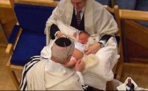 Circoncisione neonato ebreo