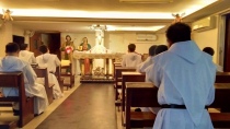 Seminaristi in preghiera