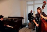 Enzirado Trio jazz e musica latina domenica in serata al Carlo Felice