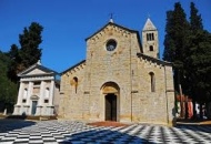 Per la gita fuori porta e per tutti i turisti. San Siro di Struppa sulla strada di Creto