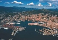 Giornate dolcissime a Genova, tiepido sole e lieve brezza benone per i turisti