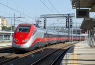 Volete andare in Versilia con meno di venti Euro? Prendete l'intercity