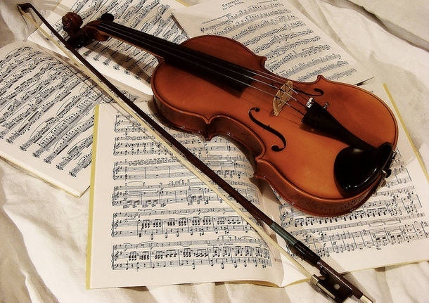 Il violino questo strumento meraviglioso e diabolico, il suo fascino attraverso tempo