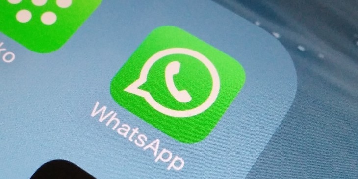 Whatsapp, c'è chi si scambia impressioni sui massimi sistemi... e anche sui minimi