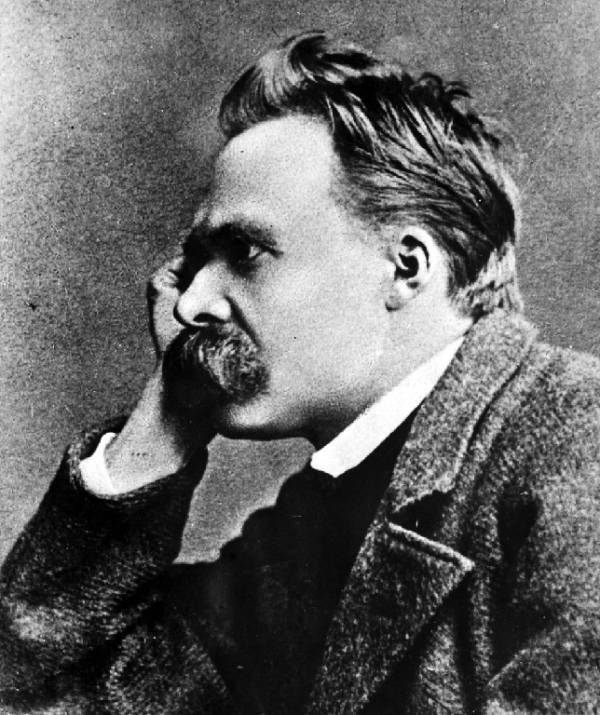 Luigi Carpineti racconta Nietzsche nei parallelismi fra gli uomini e gli animali