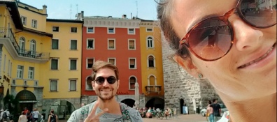 Prosegue la visita di Oliver e Giulia sul. Lago di Garda, eccoli a Riva e Limone