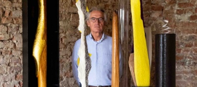 L'artista Andrea Armagni espone in. Vignale nella chiesa dell'Addolorata