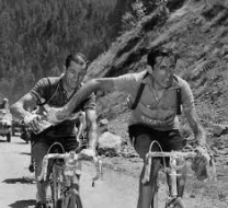 Storico passaggio della bottiglia fra Bartali e Coppi sulla Stelvio