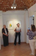 Alessia, nipote di A. Dealessi, traduce in inglese la presentazione