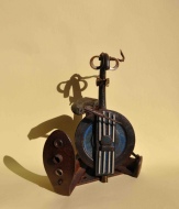 &laquo;Violoncellista&raquo; di Lorenzo Emanuel